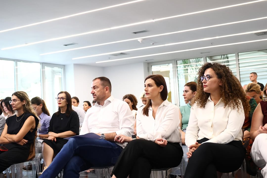 Investojmë për RININË, në çdo cep të Shqipërisë!🇦🇱🤝✍️ Nënshkruam kontratat me organizatat fit (12)