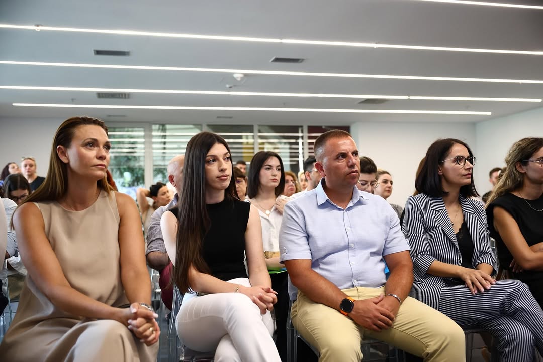Investojmë për RININË, në çdo cep të Shqipërisë!🇦🇱🤝✍️ Nënshkruam kontratat me organizatat fit (14)