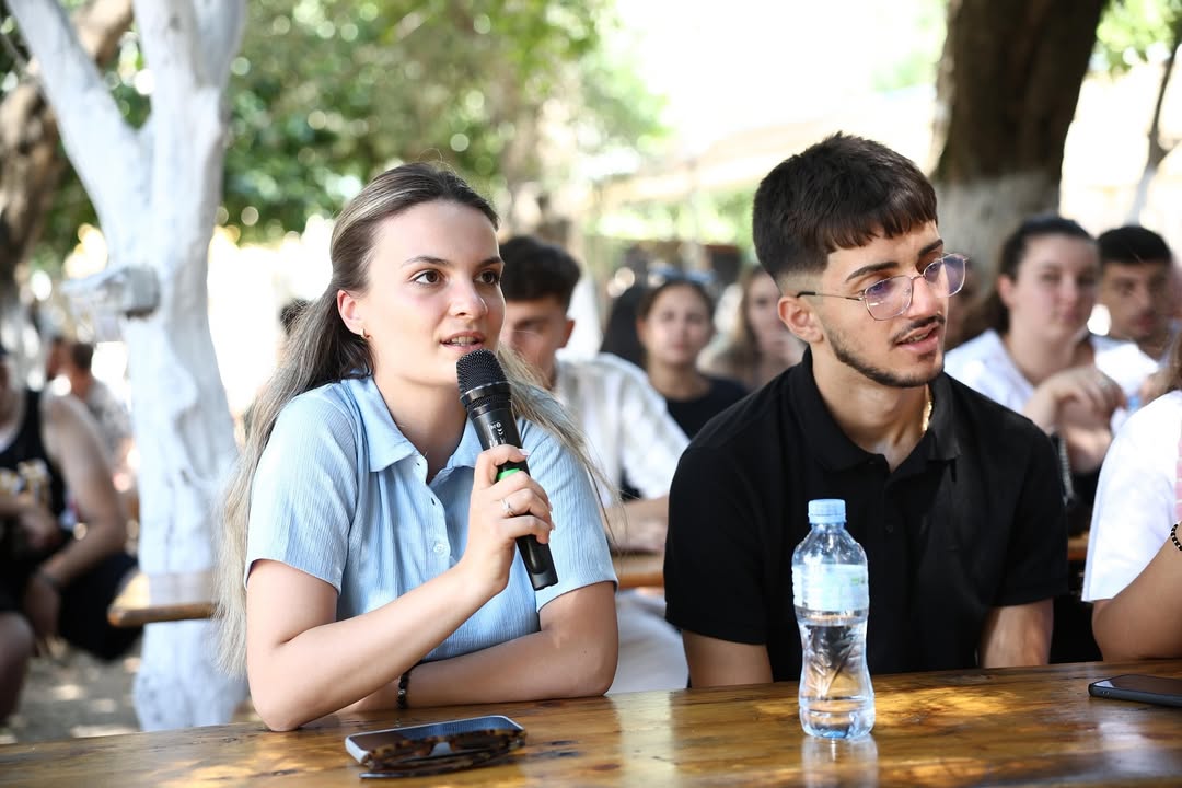 🎙️🏕️ #RINCAMP2025 – Dita e dytë nisi me pjesëmarrjen e @vangjel_tavo, @ergest_dule dhe @sarami (11)