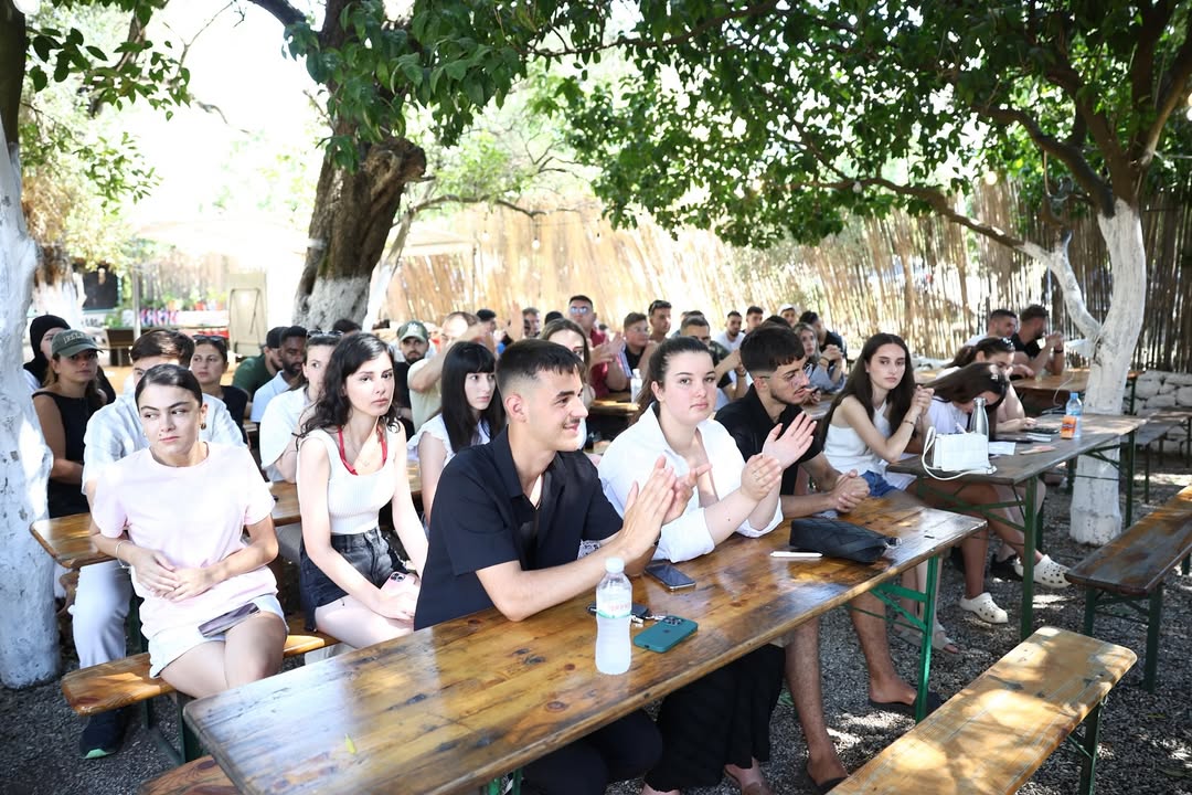 🎙️🏕️ #RINCAMP2025 – Dita e dytë nisi me pjesëmarrjen e @vangjel_tavo, @ergest_dule dhe @sarami (6)