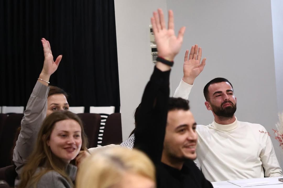 ✅ Shkolla Dimërore e Punonjësve Rinorë – Edicioni V u përmbyll me sukses!Punonjës rinorë nga ver (2)