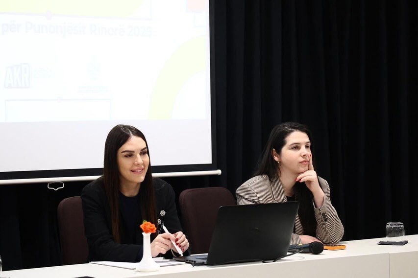 ✅ Shkolla Dimërore e Punonjësve Rinorë – Edicioni V u përmbyll me sukses!Punonjës rinorë nga ver (4)