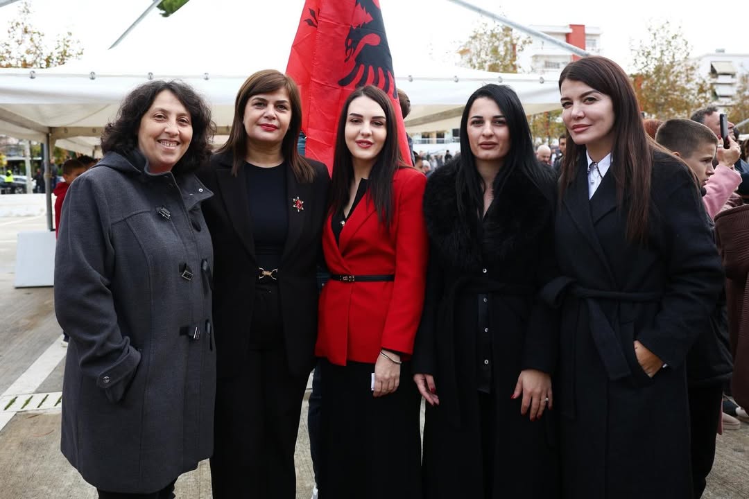 🇦🇱 “Rinia në Zemër të Vlorës” – 28 Nëntor 🇦🇱Një ditë plot emocion, muzikë dhe energji rinore (13)