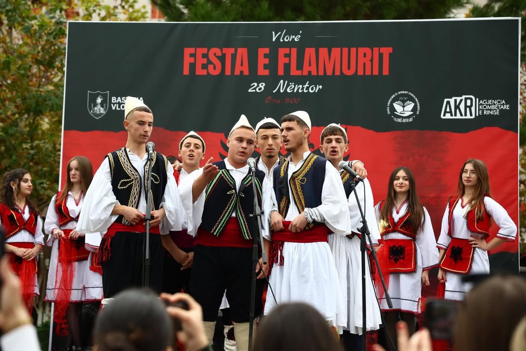 🇦🇱 “Rinia në Zemër të Vlorës” – 28 Nëntor 🇦🇱Një ditë plot emocion, muzikë dhe energji rinore (6)