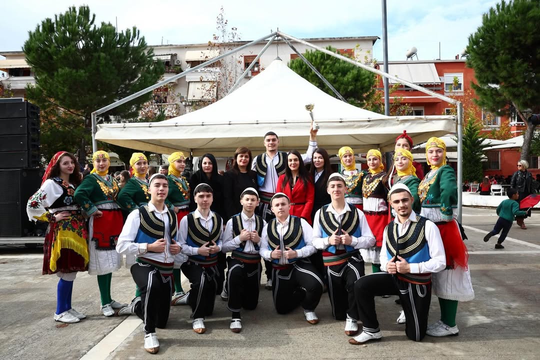 🇦🇱 “Rinia në Zemër të Vlorës” – 28 Nëntor 🇦🇱Një ditë plot emocion, muzikë dhe energji rinore (7)