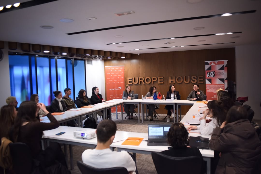 Së bashku për një rini më të fuqizuar dhe më aktive!Agjencia Kombëtare e Rinisë, në bashkëpunim (1)