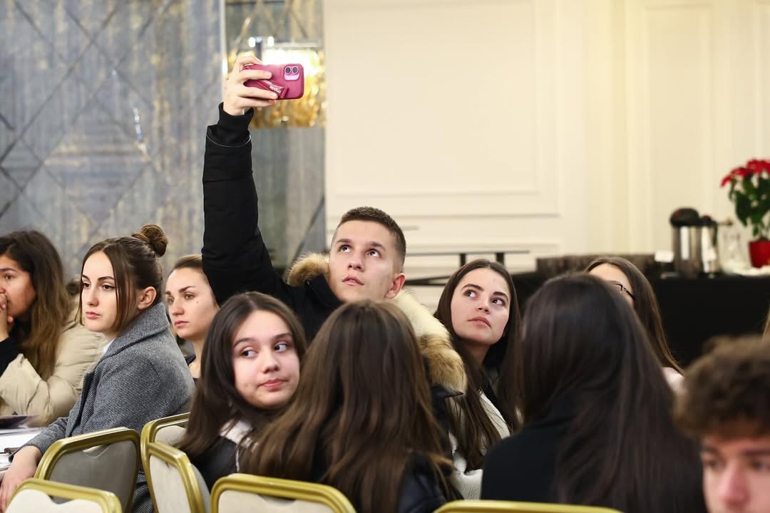 Të rinjtë për paqe dhe siguri.Me kënaqësi morëm pjesë në konferencën “10 Vite Rezolutë UNCSR 225 (1)