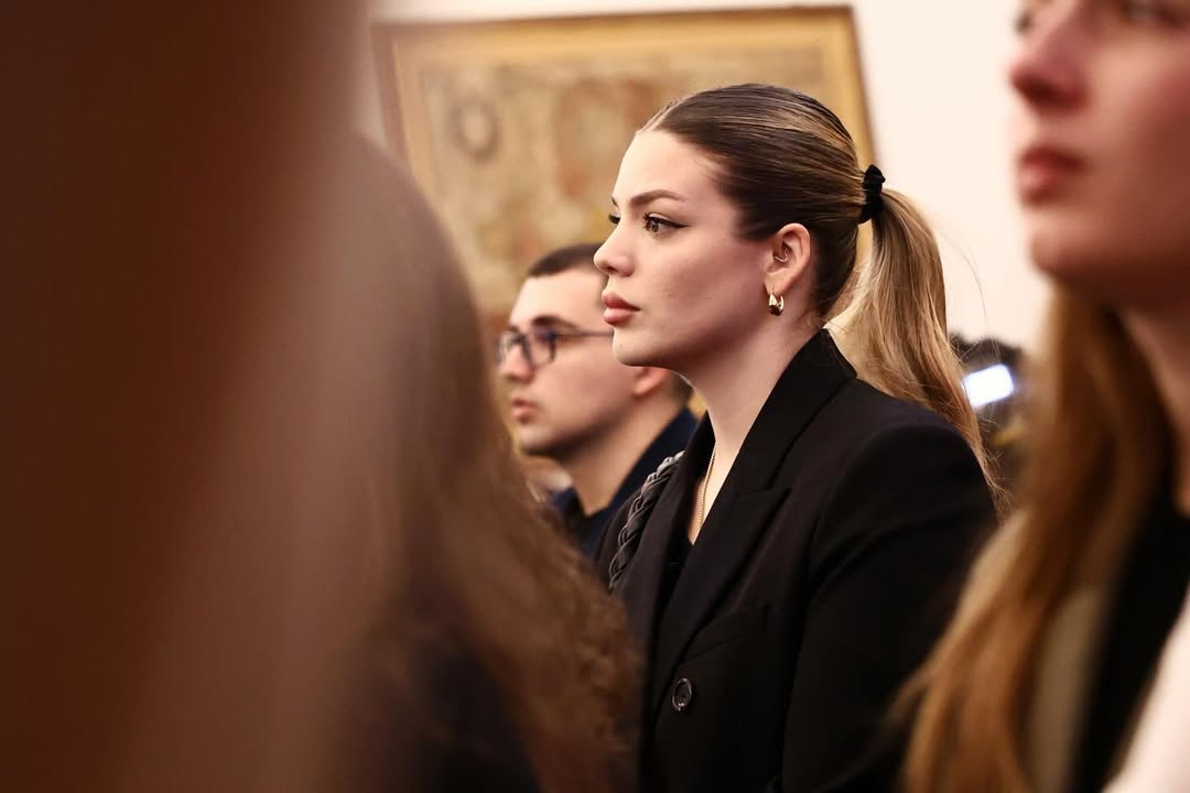 Së bashku me Kryeministrin Edi Rama, Ministrin Blendi Gonxhja dhe kolegë të Administratës Publik (9)