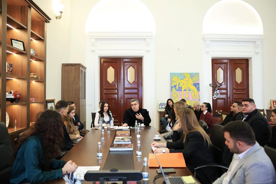 Takimi i parë i Këshillit Kombëtar të Rinisë 🇦🇱U zhvillua takimi i parë i Këshillit Kombëtar t (5)