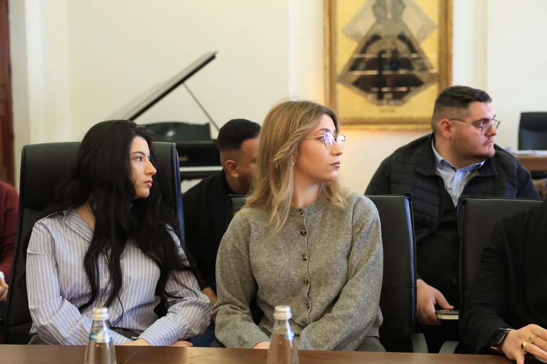 Takimi i parë i Këshillit Kombëtar të Rinisë 🇦🇱U zhvillua takimi i parë i Këshillit Kombëtar t (7)