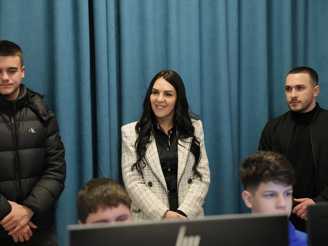 Drejtoresha e Përgjithshme e Agjencisë Kombëtare të Rinisë znj. Sara Bodo, zhvilloi një vizitë n (1)