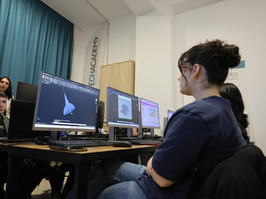 Drejtoresha e Përgjithshme e Agjencisë Kombëtare të Rinisë znj. Sara Bodo, zhvilloi një vizitë n (4)