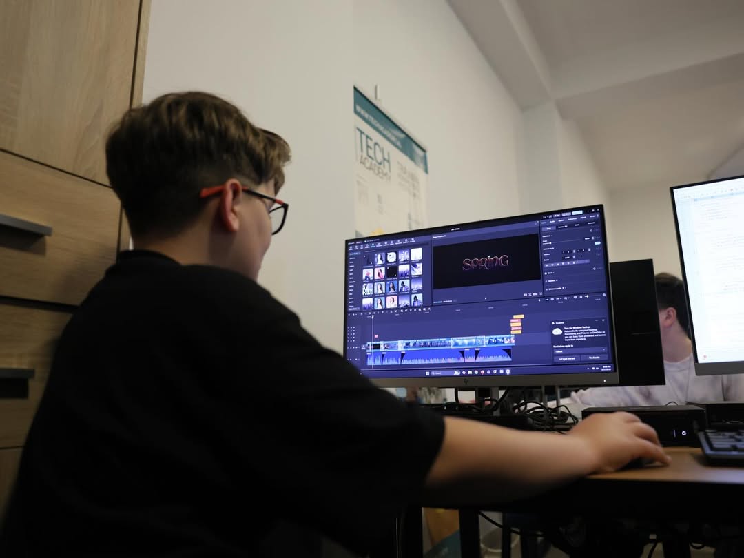 Drejtoresha e Përgjithshme e Agjencisë Kombëtare të Rinisë znj. Sara Bodo, zhvilloi një vizitë n (5)