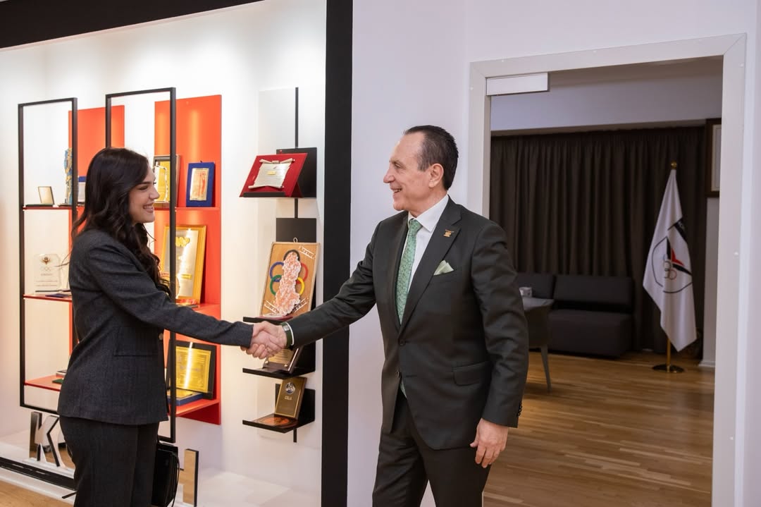 Presidenti i Komitetit Olimpik Kombëtar Shqiptar, z. Fidel Ylli, priti në një takim në zyrën e t (1)