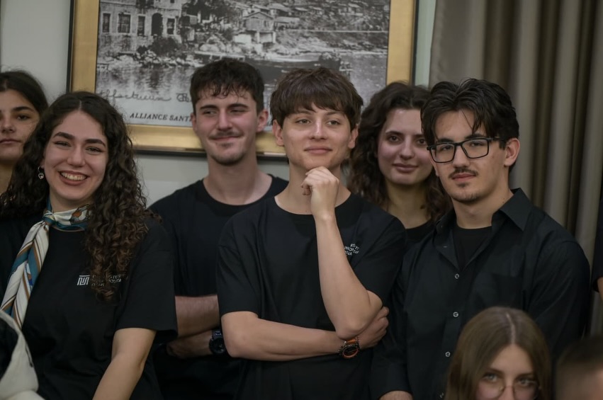 Sot u çel zyrtarisht faza gjysmëfinale e kompeticionit RoboTech, platformës më të rëndësishme që (13)