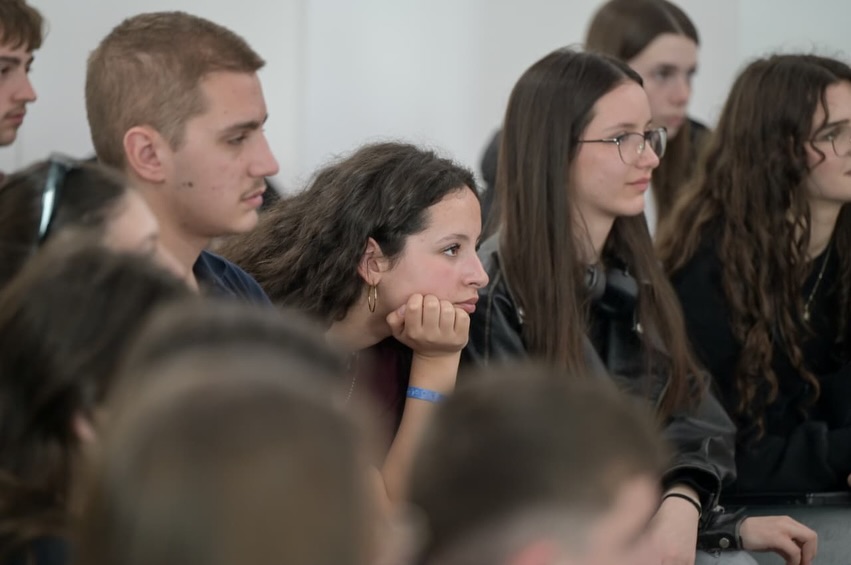 Sot u çel zyrtarisht faza gjysmëfinale e kompeticionit RoboTech, platformës më të rëndësishme që (19)