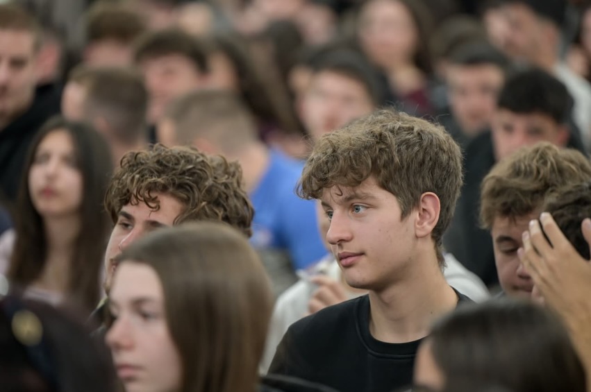 Sot u çel zyrtarisht faza gjysmëfinale e kompeticionit RoboTech, platformës më të rëndësishme që (9)