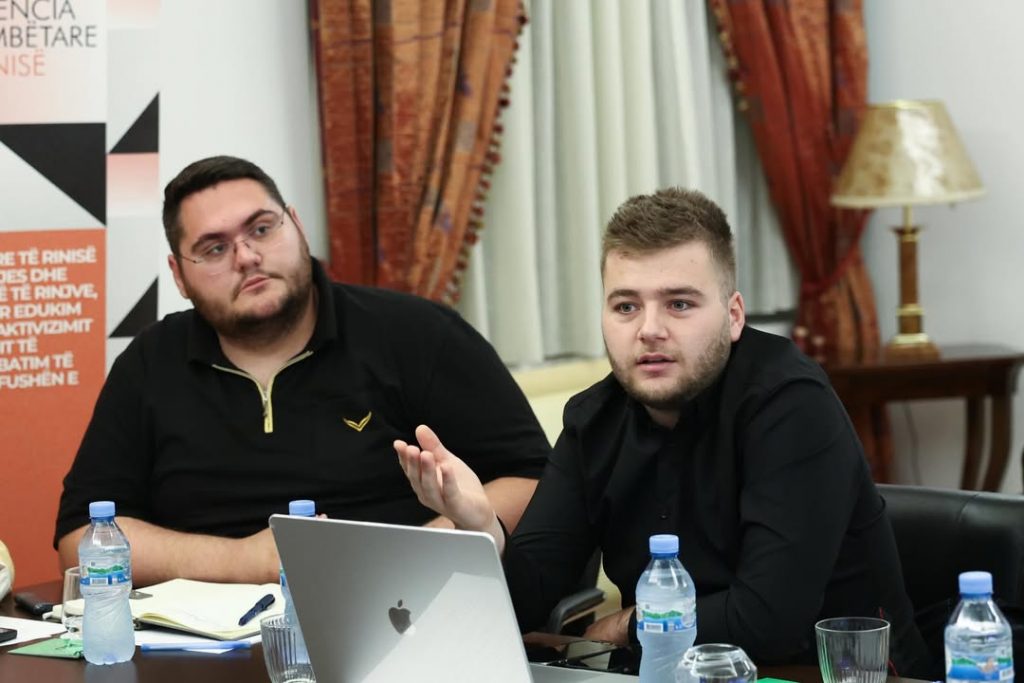 U zhvillua me sukses Mbledhja e Katërt e Këshillit Kombëtar të Rinisë, duke sjellë në një tryezë