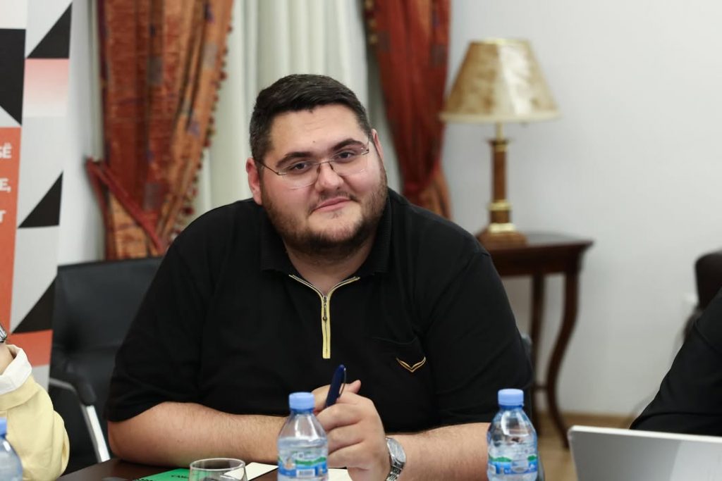 U zhvillua me sukses Mbledhja e Katërt e Këshillit Kombëtar të Rinisë, duke sjellë në një tryezë (4)