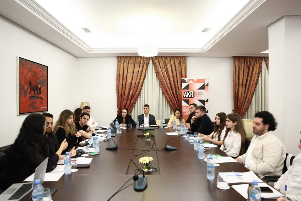 U zhvillua me sukses Mbledhja e Katërt e Këshillit Kombëtar të Rinisë, duke sjellë në një tryezë (5)