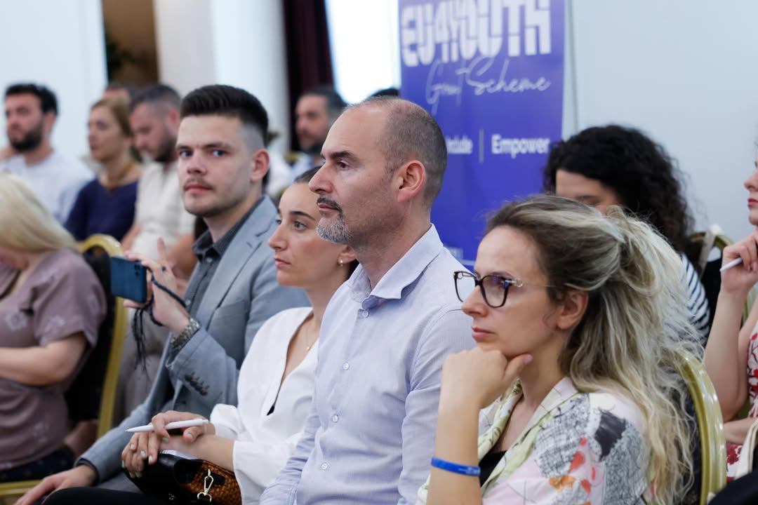 Momente nga Konferenca Hapëse Kombëtare & Sesioni Informues për Thirrjen e Skemës së Granteve EU (7)