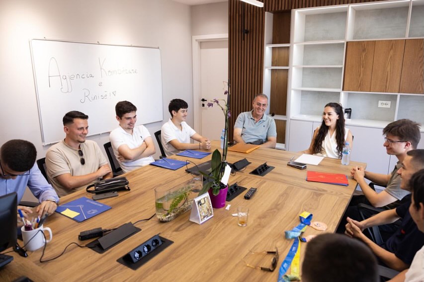 Patëm kënaqësinë të mirëprisnim ekipin kombëtar shqiptar të matematikës, pas pjesëmarrjes së suk (6)